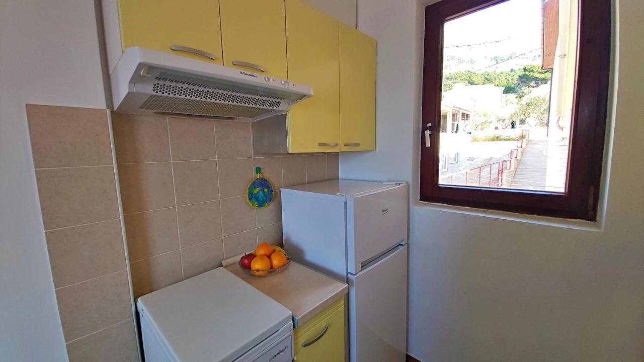 Apartment Roscic Omiš Eksteriør billede